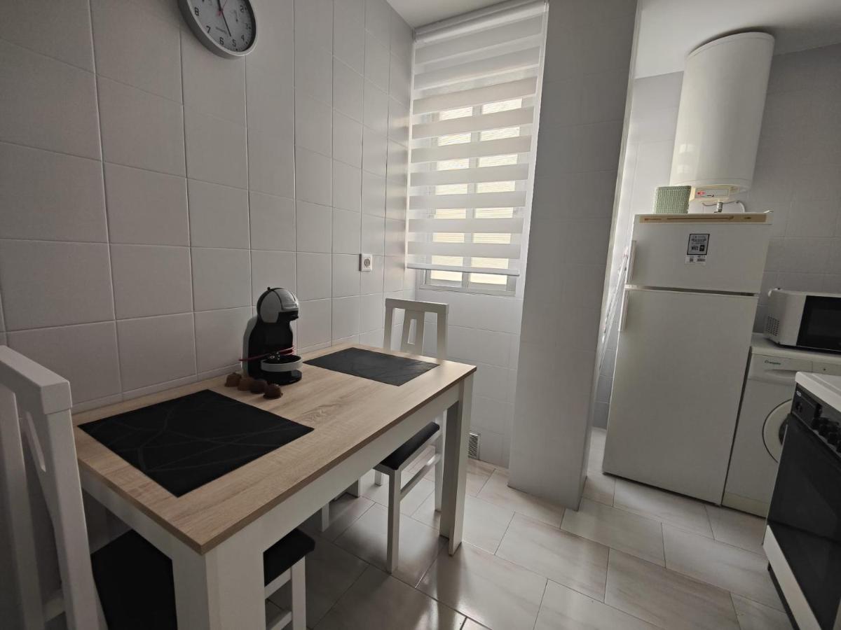 Vivienda En El Centro Historico Con Ascensor Apartment เฮน ภายนอก รูปภาพ